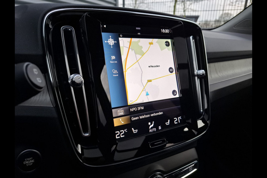 Volvo XC40 T5 Recharge Inscription Plug In Hybrid 261pk PHEV | Panodak | Lederen Sportstoelen Memory | Adaptive Cruise | Harman Kardon | Pilot Assist | Apple Carplay | Virtual | L.M. 19" | Navigatie | Camera | DAB |