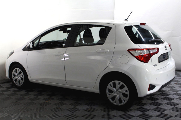 Toyota Yaris 1.0 VVT-i Comfort 1eEIGNR! BLUET PDC CAMERA AIRCO '18