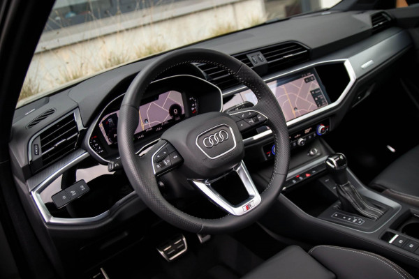 Audi Q3 35 TFSI 1.5TFSI S Line Pro Line S 150pk S-Tronic! Panoramadak|Virtual Cockpit|LED Matrix|Leder|B&O|Black|21inch|Trekhaak