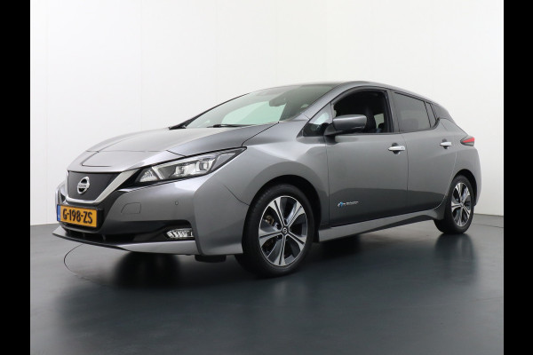 Nissan Leaf Tekna 40kWh Autom. Leder 360°Camera Apple Carplay Android Auto Adaptieve Cruise-Control Bose-Sound® Navi Ecc Bluetooth DAB Keyle Stoelverwarming Regen-Licht Sensor LMV Verwarmd Lederen Stuur Isofix Rijstrooksensor met correctie Verkeersbord detectie 1e Eigenaar