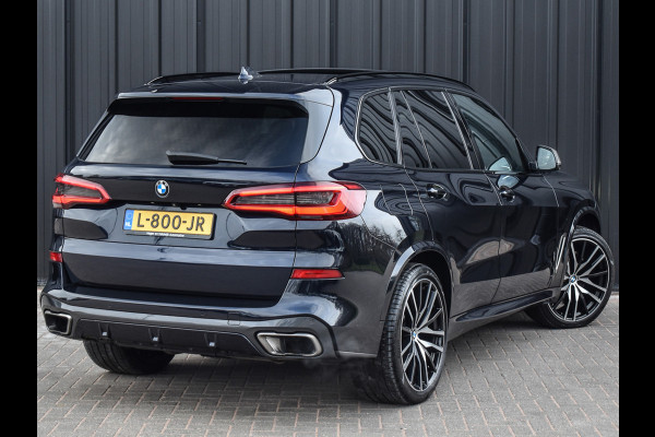 BMW X5 M50d HIGH EXECUTIVE | M-SPORT | ADAPTIVE M ONDERSTEL | SOFT CLOSE | COMFORT ACCESS | PANORAMDAK | SKY-LOUNGE | COMFORT SEATS | S