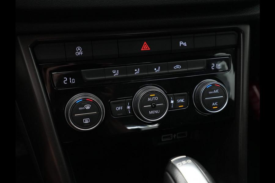 Volkswagen T-Roc 1.5 TSI 150pk DSG Style Navigatie Clima Pdc Acc 110