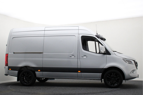 Mercedes-Benz Sprinter 319 V6 3.0 CDI L2H2 Automaat LED, Luchtgev. Stoelen, 360° Camera, Navigatie, Apple CarPlay, PDC, 18''