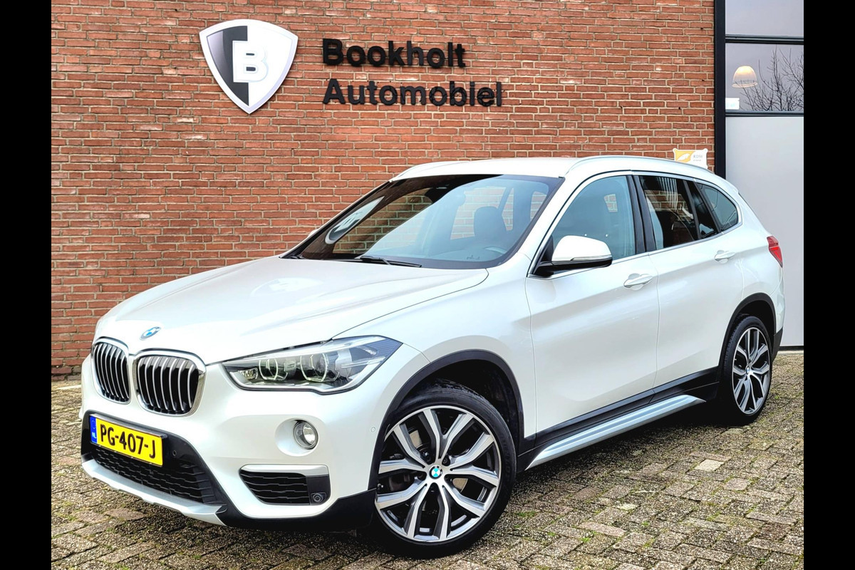 BMW X1 SDrive20i XLine, HUD, Camera, HIFI, Tr.haak, Mokka leder [NL-auto met NAP]