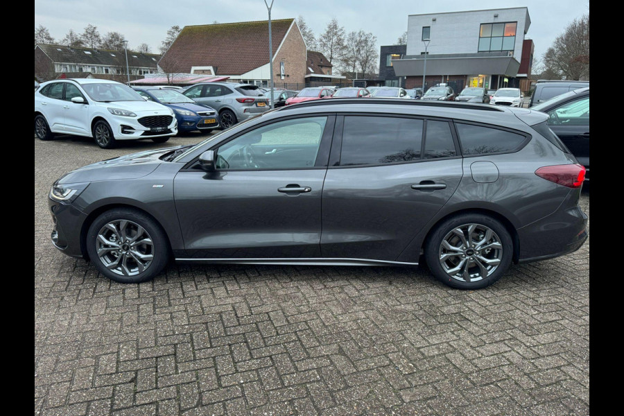 Ford Focus 1.0 EcoBoost Hybrid ST Line Wagon 155pk Automaat | April leverbaar | Winter Pack | Magnetic | 12.3 inch personaliseerbare Digital Cockpit | Achteruitrijcamera | Draadloos opladen mobiele telefoon | Ford Keyless Entry