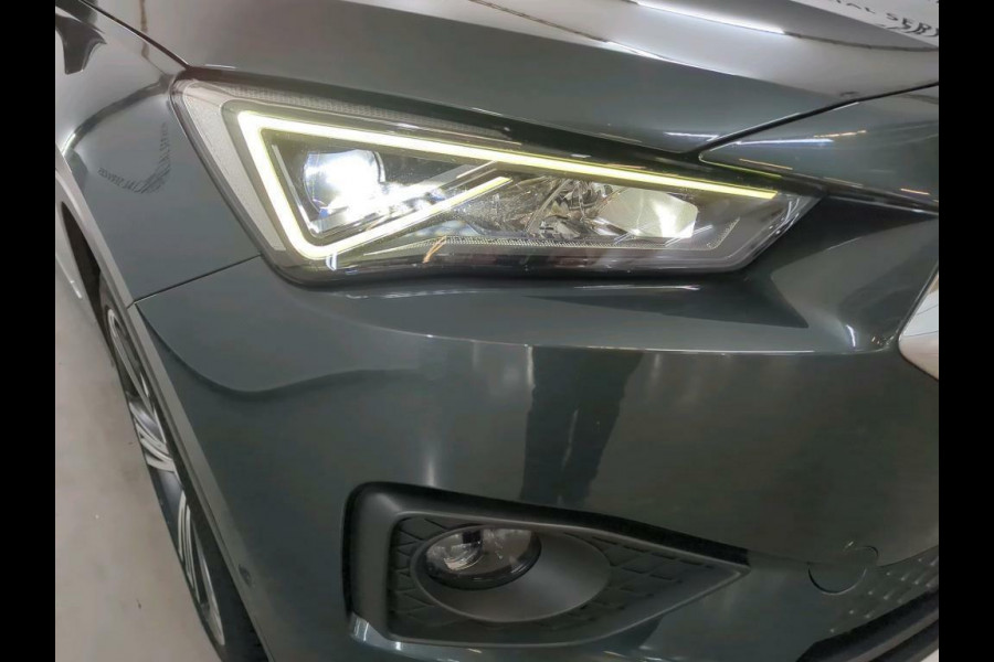 Seat Tarraco 1.5 TSI Xcellence Automaat | Panoramadak | LED verlichting | Stoelverwarming | Adaptive cruise control | 20 inch lichtmetalen ve