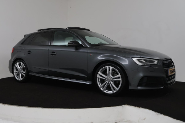 Audi A3 Sportback 35 TFSI CoD Sport S Line Edition Automaat (PANORAMADAK, NAVIGATIE, PDC, CRUISE, NL-AUTO, GOED ONDERHOUDEN)