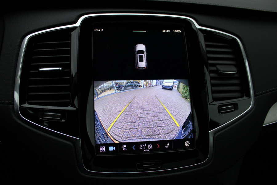 Volvo XC90 2.0 T8 Plug-in hybrid AWD Plus Bright | Trekhaak | Panoramadak | Long Range | H&K | 360 Camera