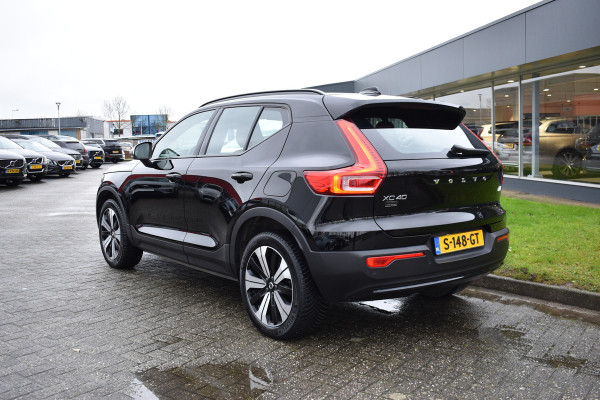 Volvo XC40 Recharge Core 70 kWh | Trekhaak | Interieur voorverwarming/(koeling) | Climate pack |