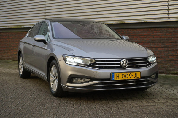 Volkswagen Passat 1.5 TSI 150PK Facelift/Panodak/Trekhaak /Rijklaarprijs!!