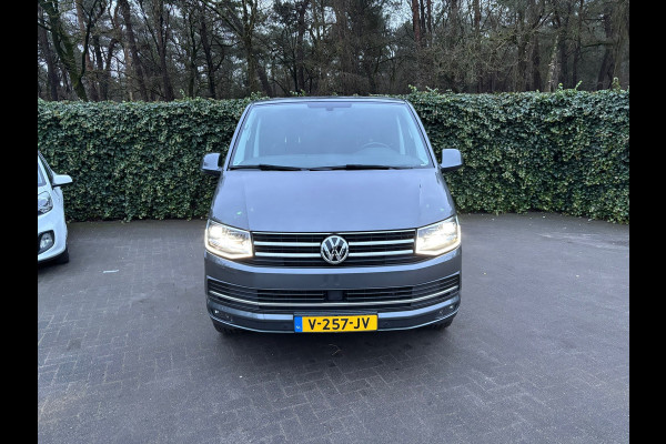 Volkswagen Transporter 2.0 TDI L2H1 DC Highline | Leder | Schuifdak | 2x Schuifdeur | Camera | Adapt. Cruise | Trekhaak |