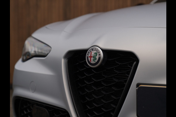 Alfa Romeo Giulia 2.0T 280pk Q4 Competizione | MY24 | Pano-dak | Harman/Kardon