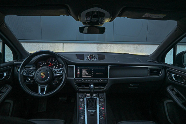 Porsche Macan 2.0 *Sport-Design / BOSE / Panorama / 18-Wegs Sportstoelen / Keyless / Memory / Luchtvering*