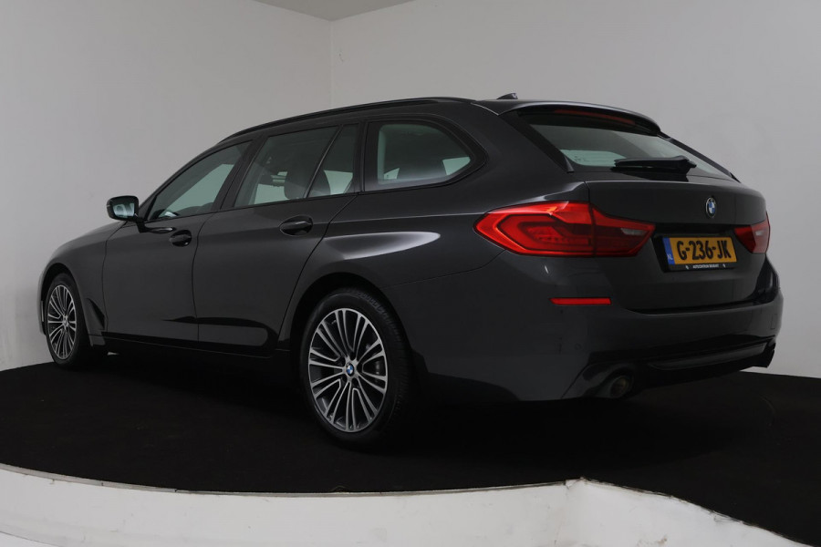 BMW 5 Serie Touring 520i Corporate Lease Executive Automaat (NAVIGATIE, PDC, VIRTUAL, STOELV, NL-AUTO, DEALER ONDERHOUDEN)