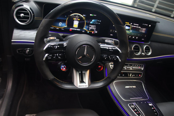 Mercedes-Benz E-Klasse AMG E63S 63 S PANO-MEMO-HUD-360