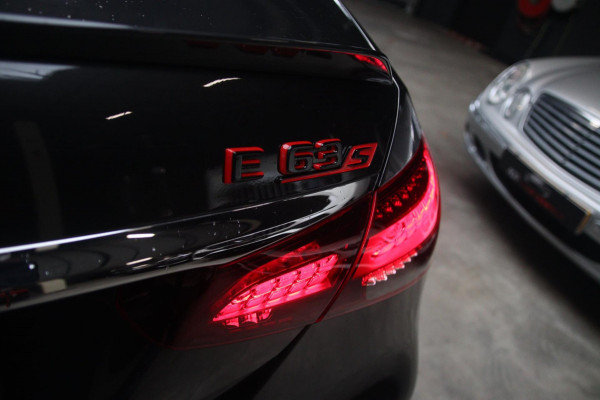 Mercedes-Benz E-Klasse AMG E63S 63 S PANO-MEMO-HUD-360