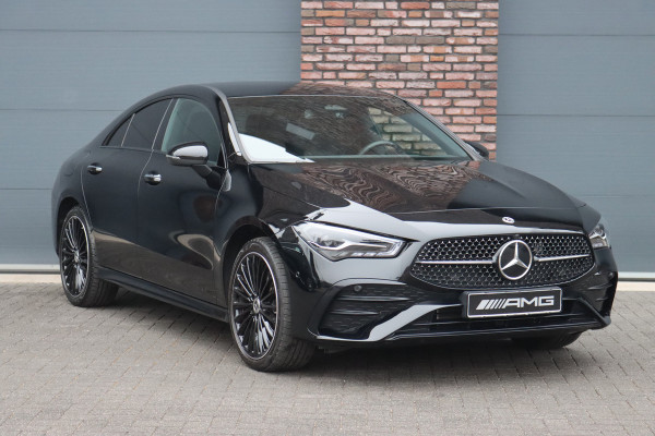 Mercedes-Benz CLA-Klasse 250 e AMG Line Aut8 | Facelift | Distronic | Verwarmd Stuurwiel | Keyless Go | Sfeerverlichting | Camera | Dodehoekassistent | Zitcomfortpakket | Stoelverwarming |