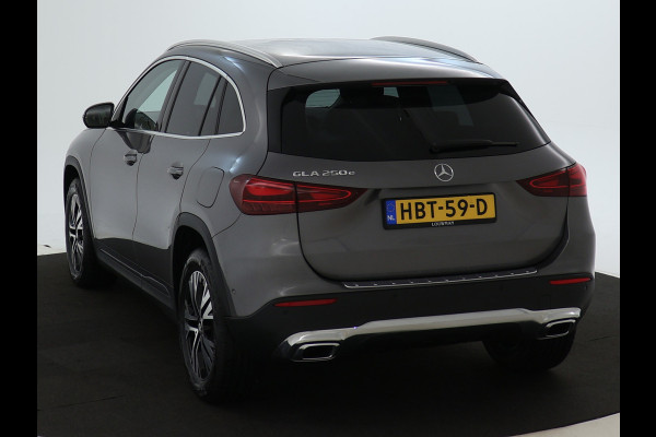 Mercedes-Benz GLA 250 e Face Lift Plug-In Hybride | 11 kW Laden | Led koplampen | Achteruitrijcamera | Stuur en stoelverwarming | Inclusief 24 maanden MB Certified garantie voor Europa.