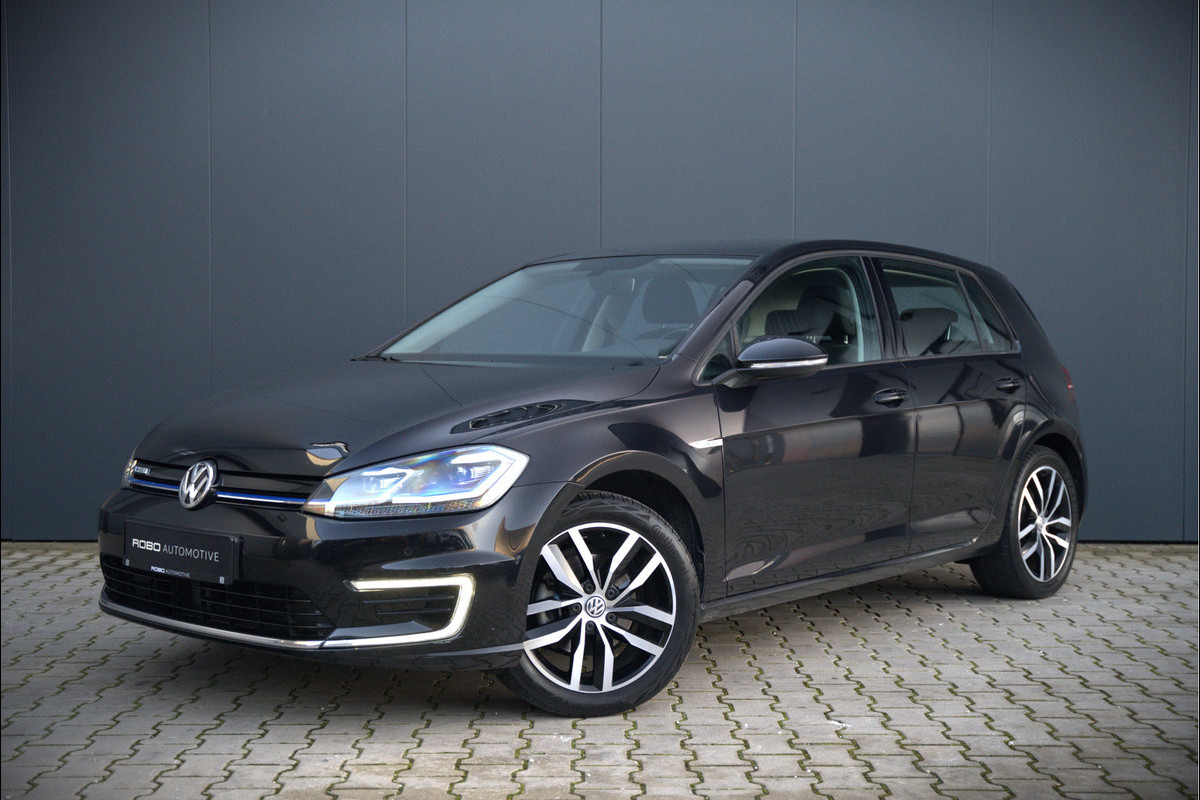 Volkswagen e-Golf E-DITION | Virtual | NAP | Keyless | Apple Carplay | LED | Ambiance Verlichting | BTW | Adaptive Cruise Control | LM. Velgen | Climate Control | Navigatie | PDC |