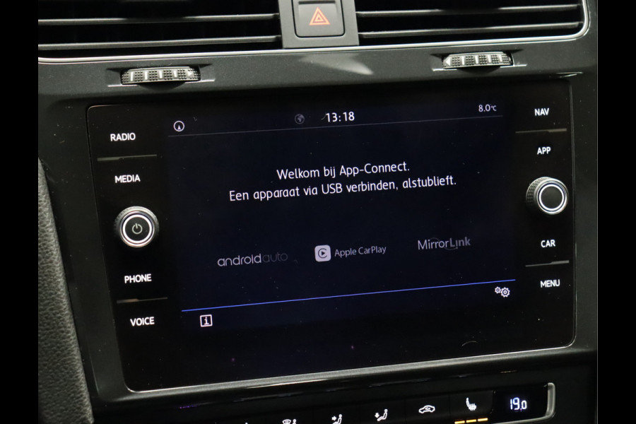 Volkswagen Golf 1.0 TSI Sport [ADAPTIVE CRUISE CONTROL, APPLE CARPLAY, NAVIGATIE, STOELMASSAGE, PDC V+A, CLIMATE, ANDROID, 6-BAK, NIEUWSTAAT]