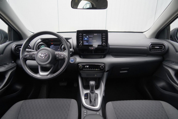 Toyota Yaris 1.5 Hybrid Dynamic / NL-Auto / 50dkm NAP / 1e Eigenaar / Incl. BTW / Camera / Cruise / Climate