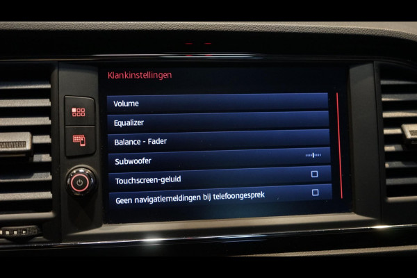 Seat León ST 1.5 TSI FR AUTOMAAT-ACC-AMBIANCE-BEATS-CAMERA-CARPLAY-CLIMA-CRUISE-KEYLESS-LED-MODE-NAVIGATIE-PANORAMA