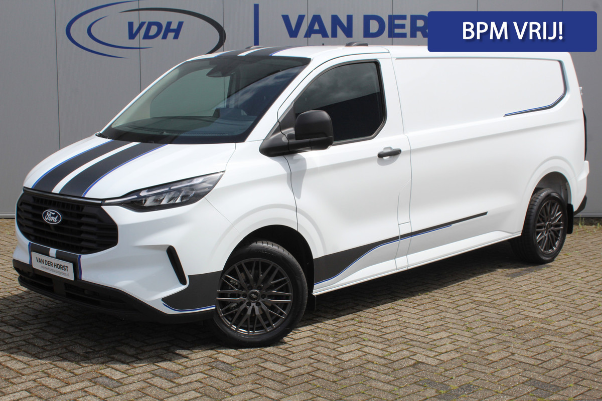 Ford Transit Custom 300 2.0-136pk EcoBlue L2H1 Trend - 'Sport Design Edition'. Overtuig u van de kwaliteiten van dit nieuwe model Ford Transit Custom ! Camera, LED koplampen, LM wielen, Cruise Control, Aut. Airco, App Connect, Winterpack etc.