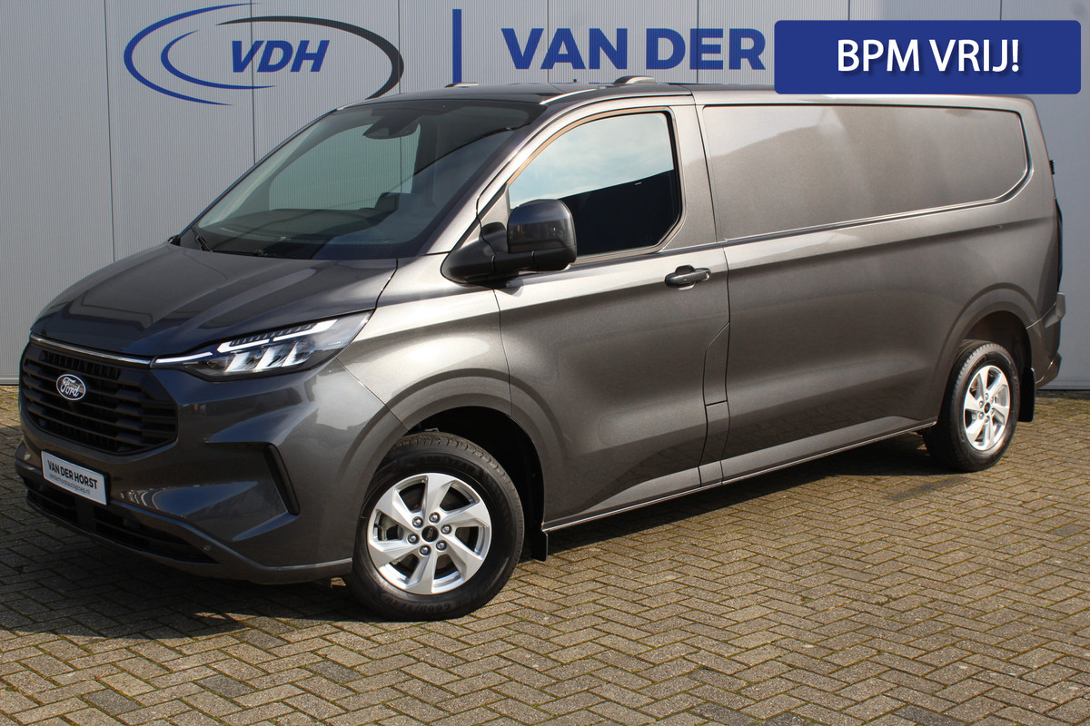 Ford Transit Custom 320 2.0-136pk TDCI L2H1 Limited. NIEUW MODEL ! Overtuig u van de rijkwaliteiten van dit nieuwe model Ford Transit Custom ! Volautm. airco, metallic lak, LM wielen, 3-zits, stoel-, spiegel- en voorraamverw., navigatie, telefoonvoorb., Apple Carplay/Android auto etc.