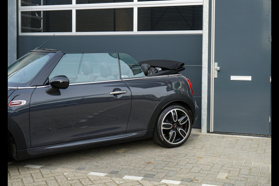 MINI Cabrio 2.0 John Cooper Works, vol-opties! Head-up, Camera + Parkeer Sensoren, Harman Kardon HiFi, Navi prof.