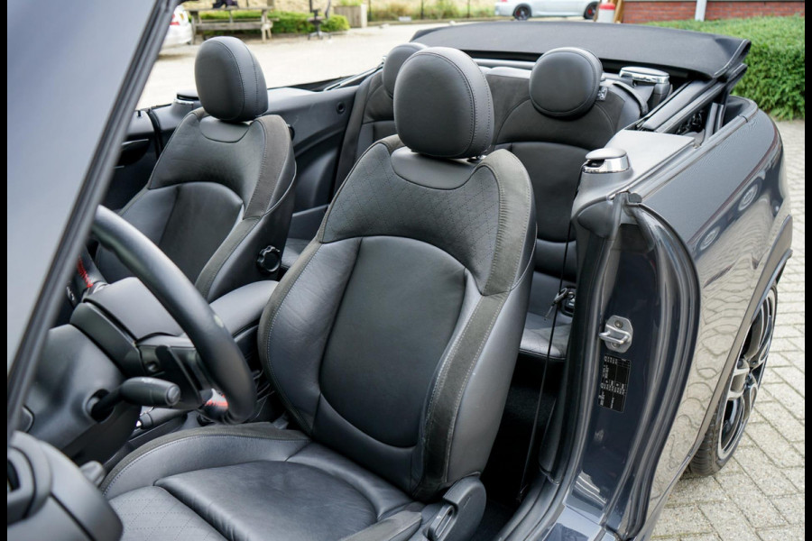 MINI Cabrio 2.0 John Cooper Works, vol-opties! Head-up, Camera + Parkeer Sensoren, Harman Kardon HiFi, Navi prof.