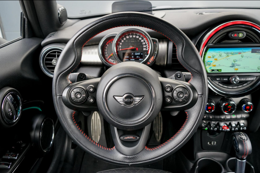 MINI Cabrio 2.0 John Cooper Works, vol-opties! Head-up, Camera + Parkeer Sensoren, Harman Kardon HiFi, Navi prof.