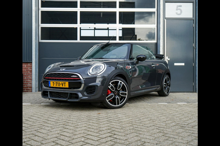 MINI Cabrio 2.0 John Cooper Works, vol-opties! Head-up, Camera + Parkeer Sensoren, Harman Kardon HiFi, Navi prof.