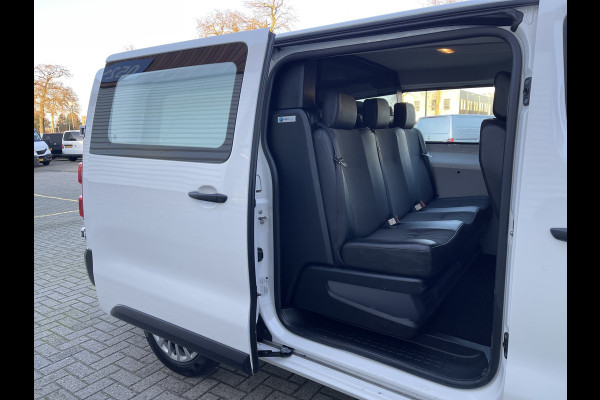 Opel Vivaro 2.0 CDTI 150pk L3H1 / DC 5 persoons / BPM vrij / vaste prijs rijklaar € 19.950 ex btw / lease vanaf € 366 / airco / cruise / stoelverwarming / pdc voor en achter !