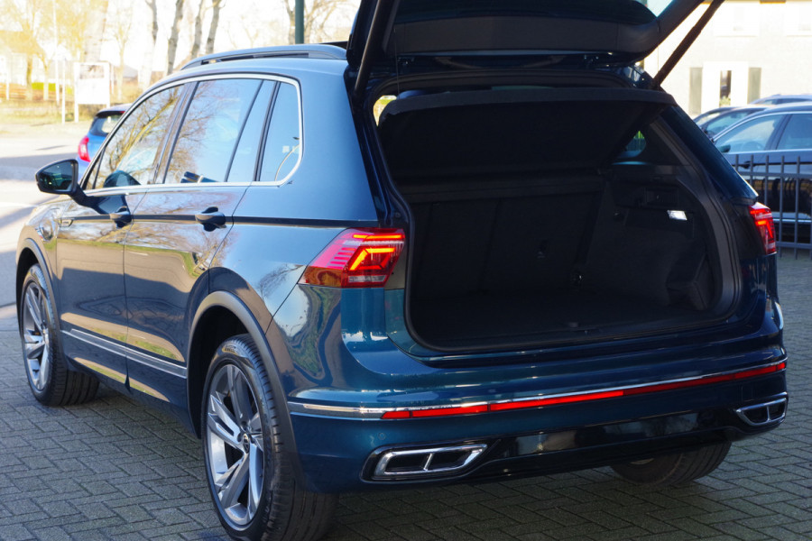 Volkswagen Tiguan 1.4 TSI eHybrid 245 PK R-Line BNS+ PHEV, Panoramadak, Leder, IQ-Light, Memory