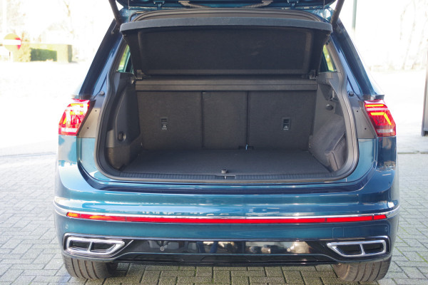 Volkswagen Tiguan 1.4 TSI eHybrid 245 PK R-Line BNS+ PHEV, Panoramadak, Leder, IQ-Light, Memory