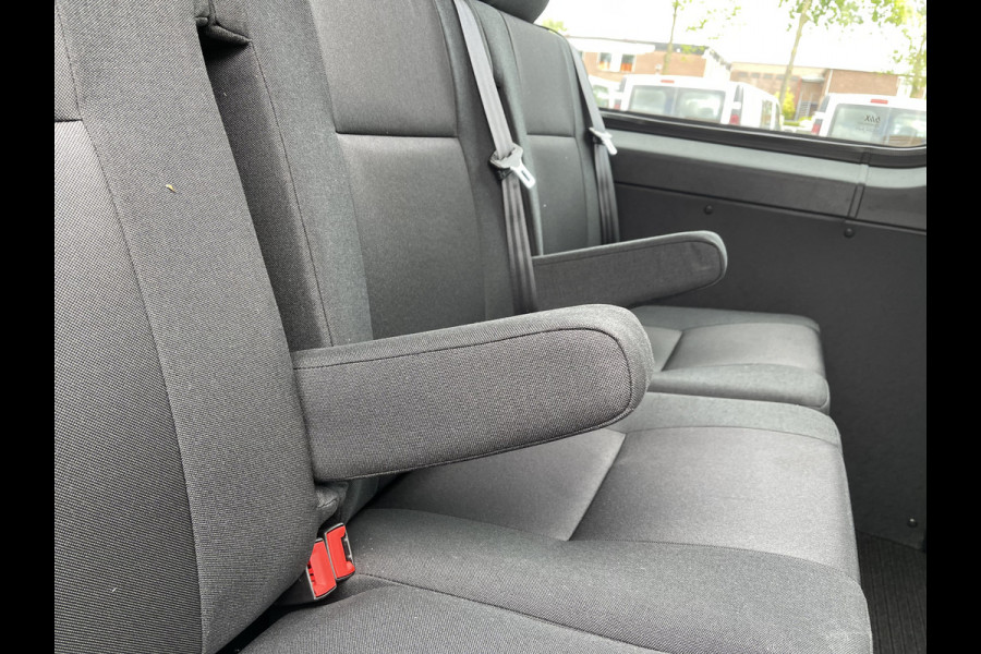 Mercedes-Benz Sprinter 317 1.9 CDI 170pk L3H2 RWD / luxe DC 5 persoons / rijklaar € 44.950 ex btw / trekhaak / climate control / achteruit rijcamera / 18 inch velgen met 4 seizoenen banden !