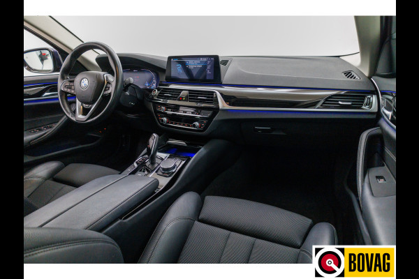 BMW 5 Serie 530e iPerformance High Executive 292 PK | Adap. Cruise | Stoel- stuurverwarming Sfeerverl, Navigatie, Shadowline