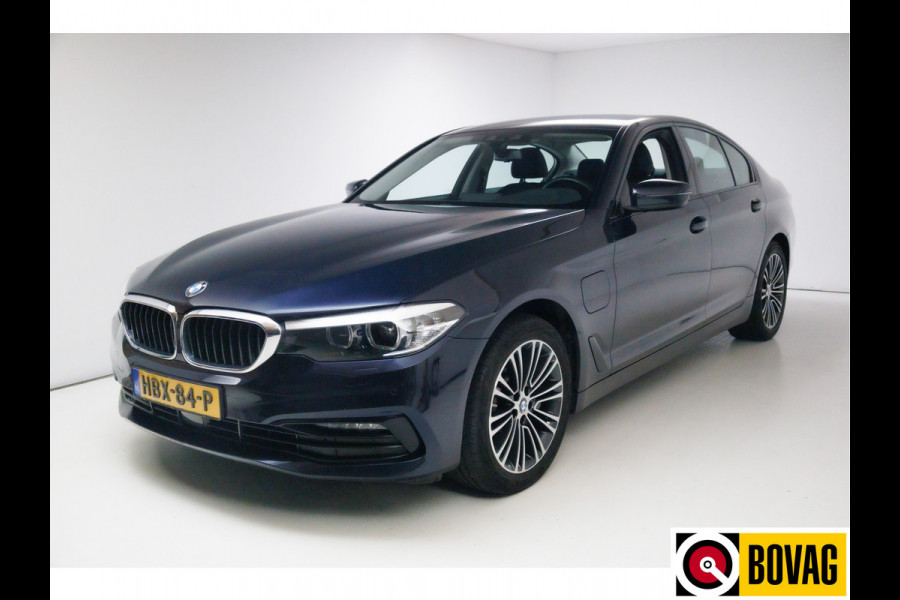 BMW 5 Serie 530e iPerformance High Executive 292 PK | Adap. Cruise | Stoel- stuurverwarming Sfeerverl, Navigatie, Shadowline