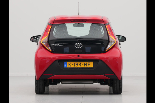 Toyota Aygo 1.0 VVT-i x-fun Airco Bluetooth Elek. Ramen 5-Deurs 268