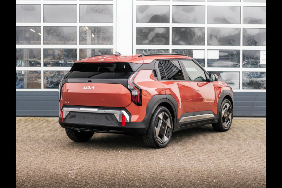 Kia EV3 Plus Advanced 81.4 kWh | 600km Rijbereik | Navi | 19" | Adapt. Cruise | Clima | Schuif/Kanteldak | Stoel&Stuurverw. | Priv Glass | BSM | Harman Kardon | Private Lease € 607,- Actie !