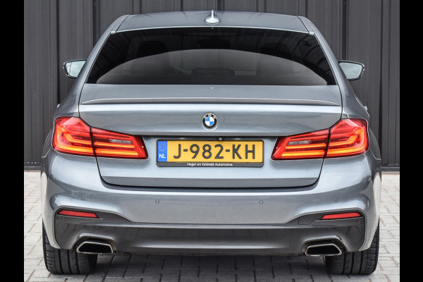 BMW 5 Serie 540i High Executive M-SPORT | HEAD UP | ACHTERUITRIJ CAMERA | STOEL- EN STUUR VERWARMING | HARMAN / KARDON AUDIO | AMBIANCE INTE