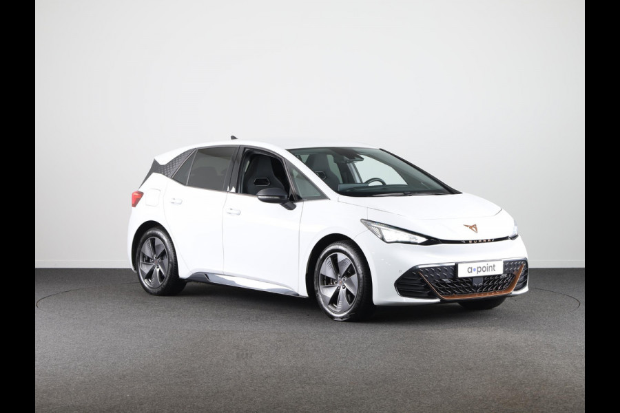 CUPRA Born Essential 62 kWh 204 pk | Navigatie via App | Parkeersensoren | LED koplampen | Autom. airco |