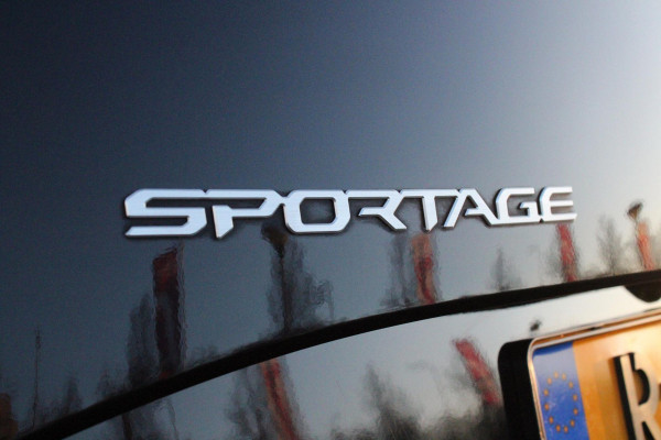 Kia Sportage 1.6 T-GDi 230PK Hybrid GT-LINE | STOEL/STUUR/ACHTERBANK VERWARMING | ADAPTIVE CRUISE CONTROL | ELEKTRISCHE ACHTERKLEP | NAVIGATIE | APPLE CARPLAY/ANDROID AUTO | LED MATRIX KOPLAMPEN | CLIMATE CONTROL | DODEHOEK DETECTIE | PANORAMISCH SCHUIF/KANTEL DAK | KEYLESS ENTRY/START | ACHTERUITRIJ CAMERA | PARKEERSENSOREN VOOR EN ACHTER | ELEKTRISCH VERSTELBARE STOELEN |