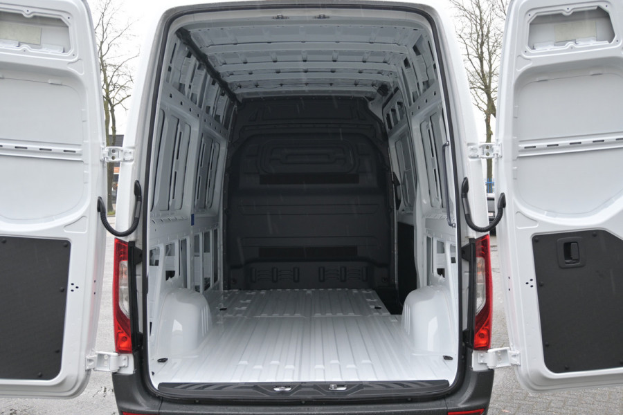Mercedes-Benz Sprinter 319 CDI 4x4 L2H2 AWD Pro 4x4, LED verlichting, Smartphone integratie