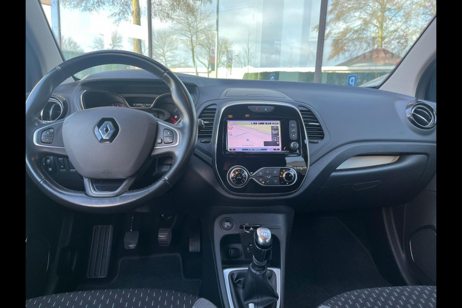 Renault Captur 1.3 TCe 130pk Intens - Navi - Trekhaak - Climate - Parkeerhulp - Org.NL