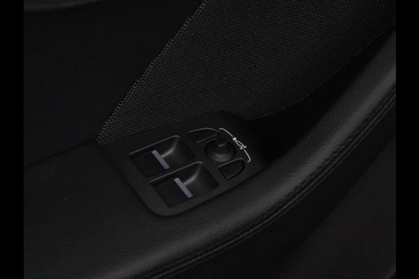 Jaguar F-Type R-Dynamic P300