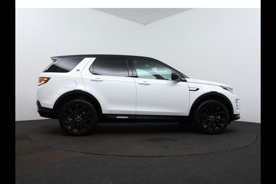 Land Rover Discovery Sport P300e R-Dynamic SE