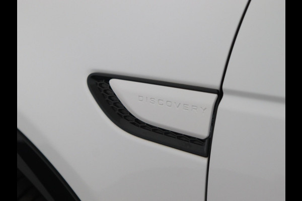 Land Rover Discovery Sport P300e R-Dynamic SE