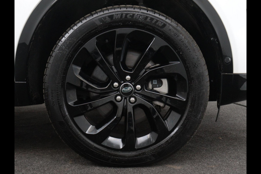 Land Rover Discovery Sport P300e R-Dynamic SE