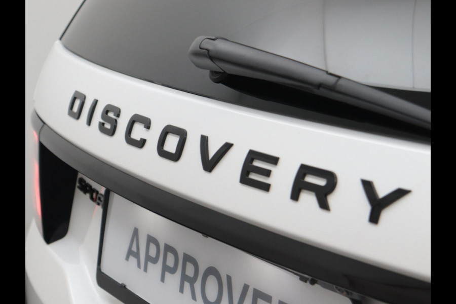 Land Rover Discovery Sport P300e R-Dynamic SE